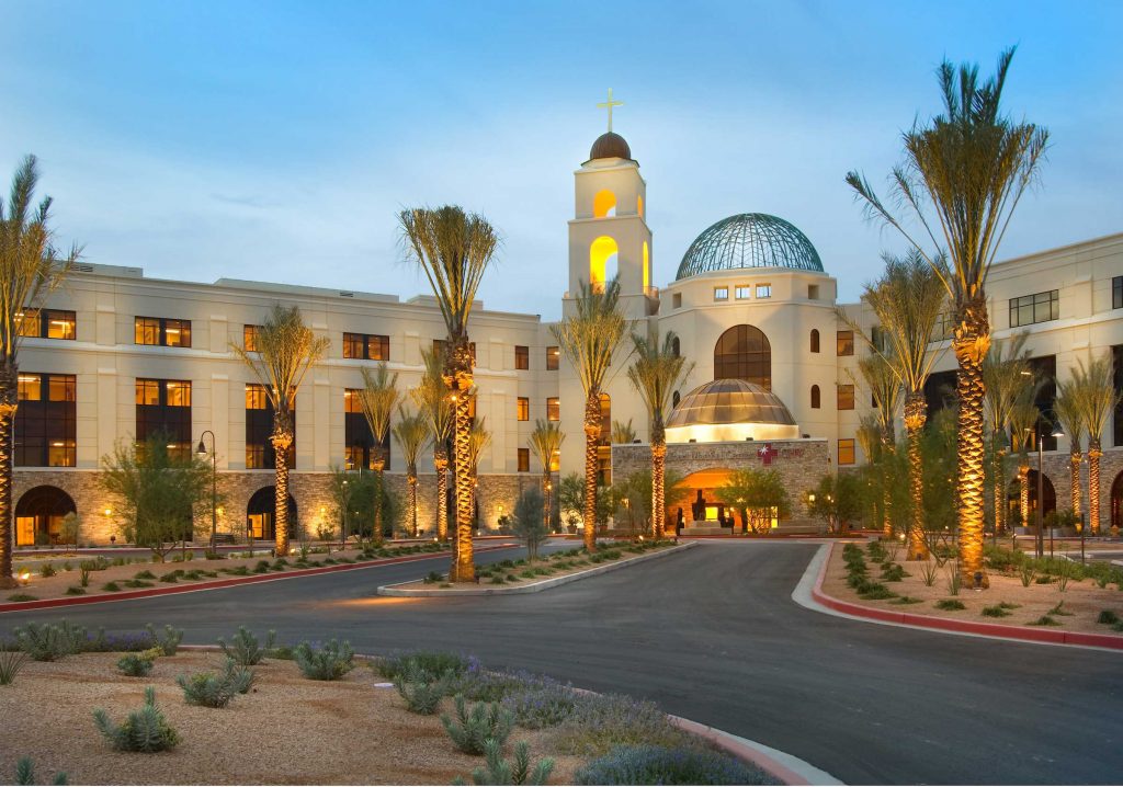 featured image showing the exterior of Mercy Gilbert Medical Center in Gilbert, Arizona